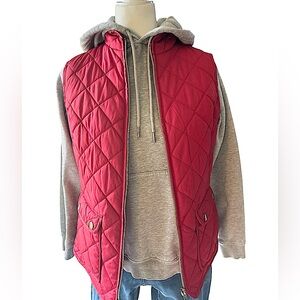 St. John’s Bay Red Quilted Puffer Vest Zip Front Pockets Women’s